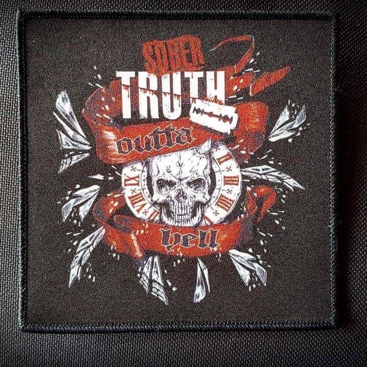 sobertruthband's tweet photo. Ui ! Zum 10 Jährigen packen wir schmucke Outta Hell Skull Patches aus. #patch #outtahell #sobertruth #groove #metal #skull #10jahre https://t.co/n5wkTfiVth