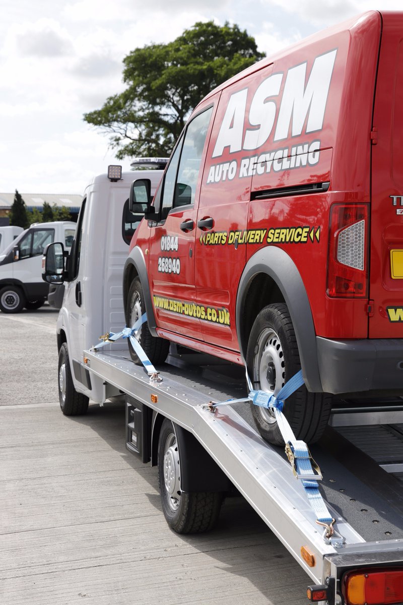 AMSTrucks's tweet photo. Another satisfied customer, we hope that @ASM_Autos enjoy their NEW Truck! https://t.co/wjWl69iHYC #RecoveryTrucks #AMS #recovery https://t.co/WFXMecxVDn