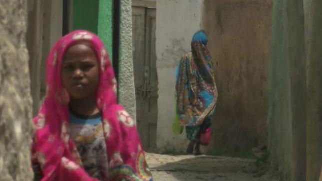 BBCAfrica's tweet photo. Ethiopia's city of Harar marks its 1,010th anniversary https://t.co/yhqJLewysj https://t.co/FyeM0NZSip