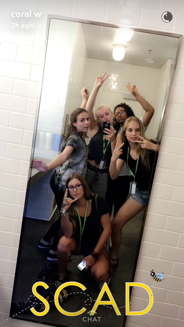 spag4u2's tweet photo. A year ago today the girls and I were eatin' pasta, fighting for tables and nonstop art. Best expirence of my life #scadsummer #nbz #purple https://t.co/vC8CZOIsd7