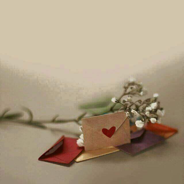 رسالة إلي قلبك : 
ثِق بإن الله ألطف مِن أن يراكَ حزينًا ولا يجبُرك 💔🎵