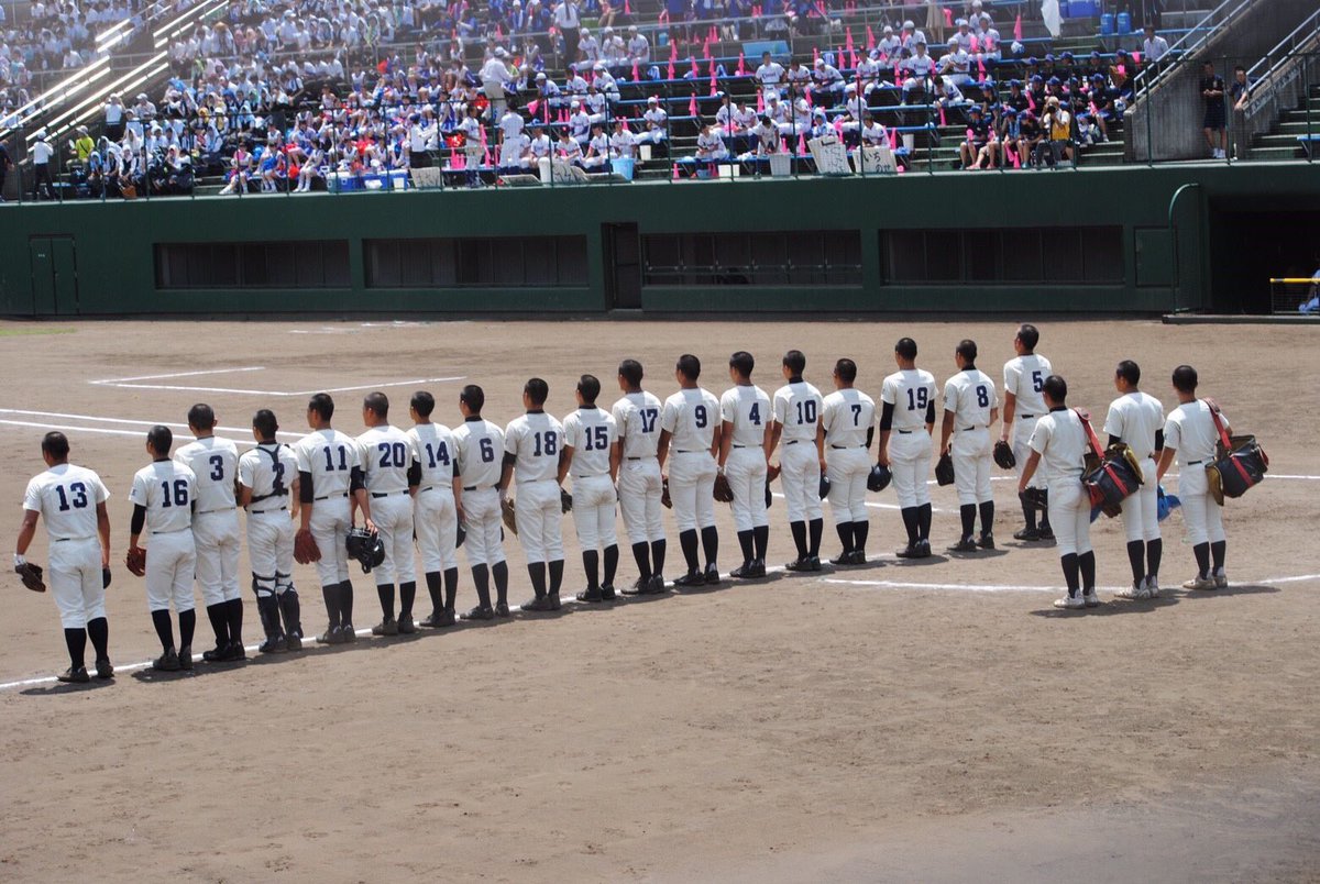 BHaruka3215's tweet photo. 今日の叡明高校との試合をやり、5対2で負けて、引退しました。。
自分の野球人生で1番楽しい試合と1番の応援の中やれたこと、大宮東高校で野球ができたことに、負けて悔しかったけど、この36期生で野球ができたことに感謝します。
応援してくれた人ありがとうございます。高校野球ありがとう。 https://t.co/JR0YdysZpr