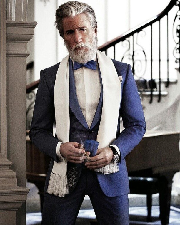 BeardTimes's tweet photo. A bearded man's wardrobe. Read on - https://t.co/IUM7Bd03ac
#BeardedMen #BeardLove #WardrobeEssentials #Beards #BeardLife #BeardPride https://t.co/tm73l8Bdu7