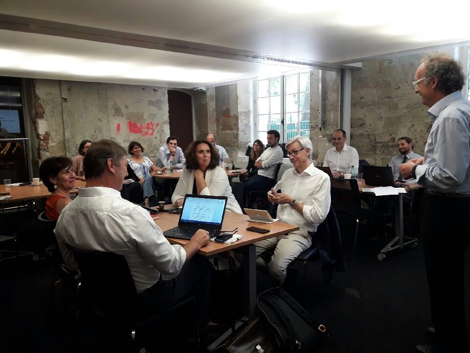 cedap_assopro's tweet photo. [#LabCedap] Aller plus loin ds la #prospective et imaginer des futurs avec Pierre Cohen, @SignauxFaibles, conférencier en signaux faibles. https://t.co/ob8vjB9vRh