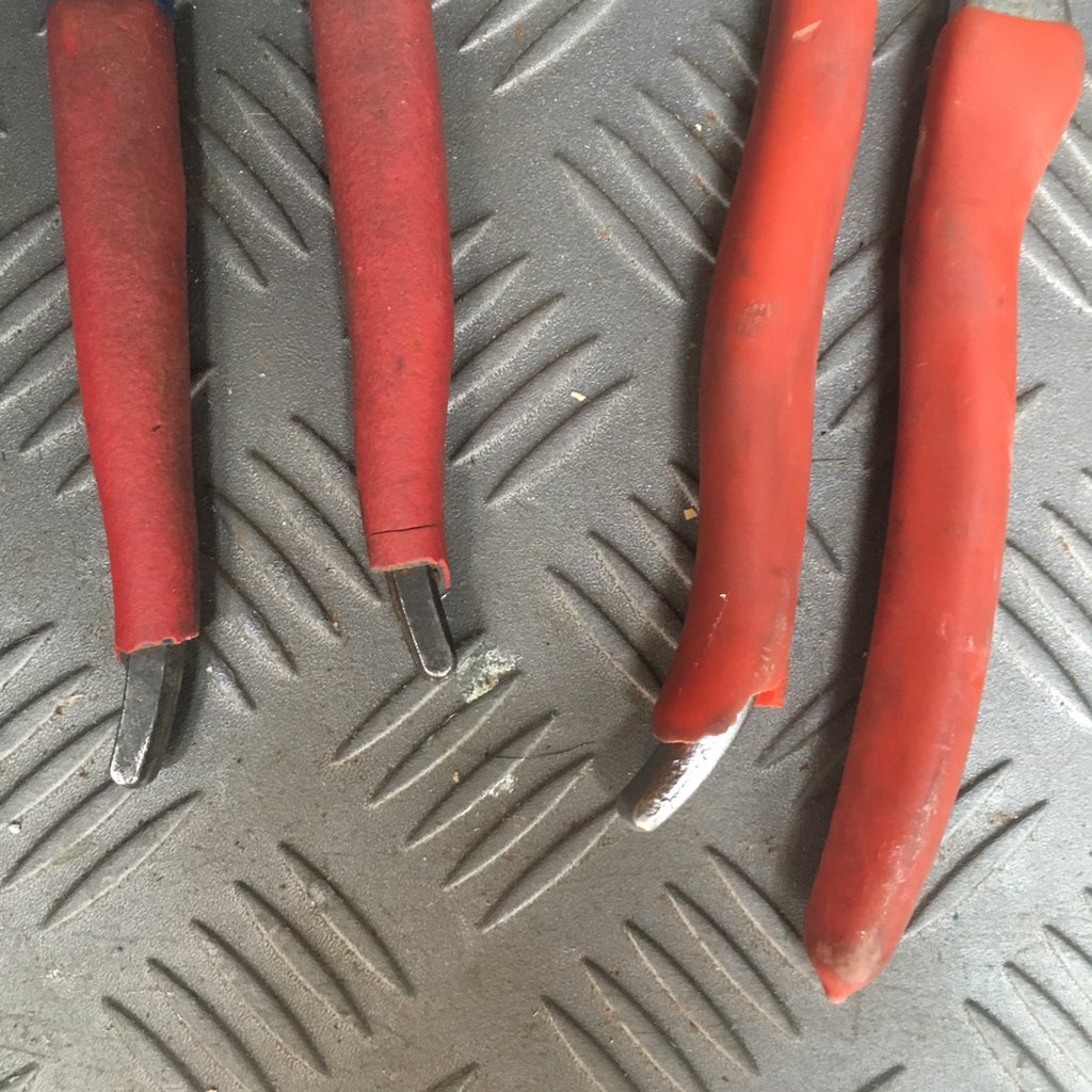 pbplumber's tweet photo. RT if you hate it when this happens 😱😡
#GetAGrip #TradeTalk https://t.co/hzZNPWSatO