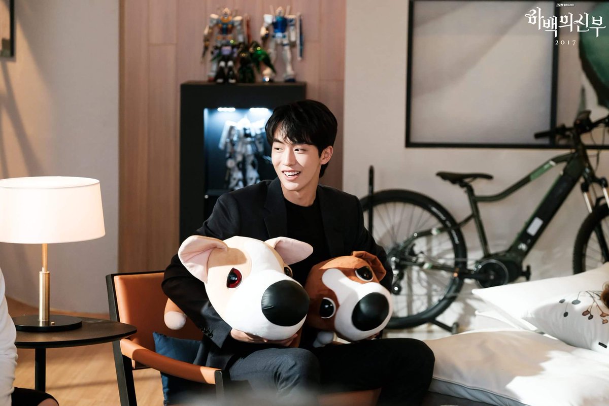 namjoohyuk_ina's tweet photo. [PIC] 170721 #BrideoftheWaterGod Official FB Update

Lucu banget #NamJooHyuk #남주혁 https://t.co/b4XpUrgSW7