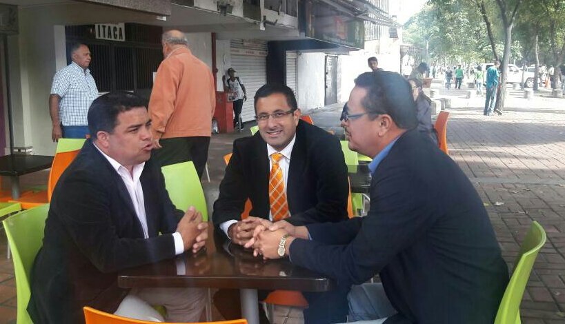 romnyflores's tweet photo. Diputados Carabobo dispuestos a cumplir con nuestro deber histórico, nombramiento de los nuevos magistrados @angelalvarezgil @WilliamsGil81 https://t.co/VsEFFQUymO