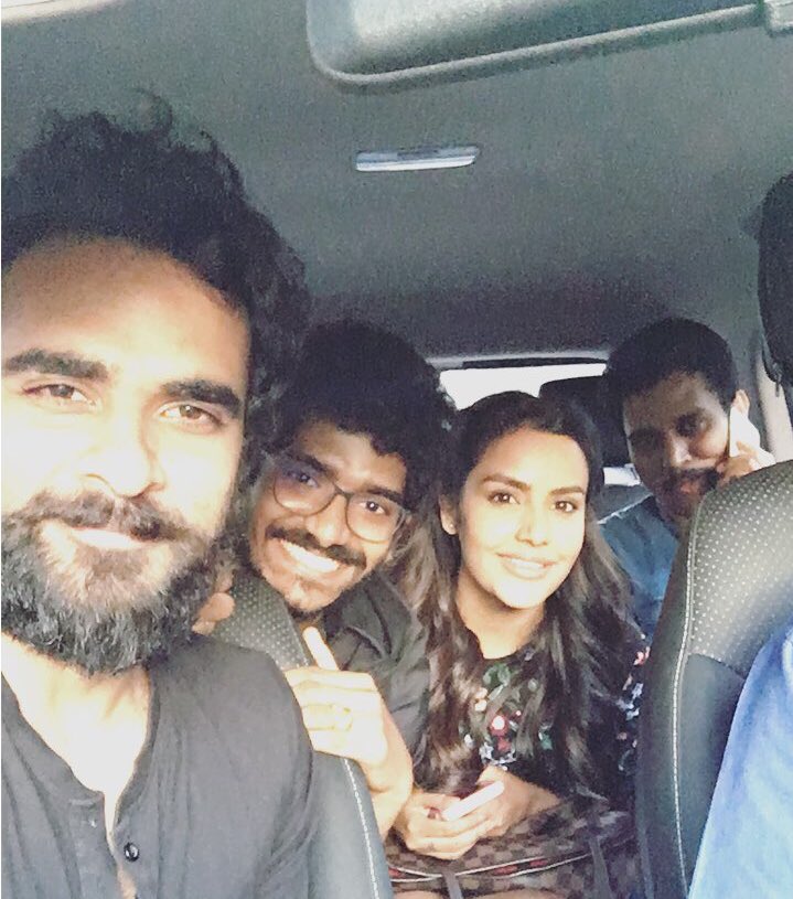 AshokSelvan's tweet photo. Promotions with this gang! #kootathiloruthan release on 28th July @PriyaAnand @nivaskprasanna @tjgnan https://t.co/pfbeAix361