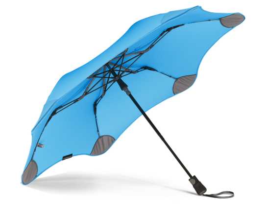 The rounded edges give a classic design a whole new contemporary look &amp; feel.  The Metro umbrella by 
<a href="/BluntUSA/">Blunt Umbrellas</a> is innovative #GoodDesign