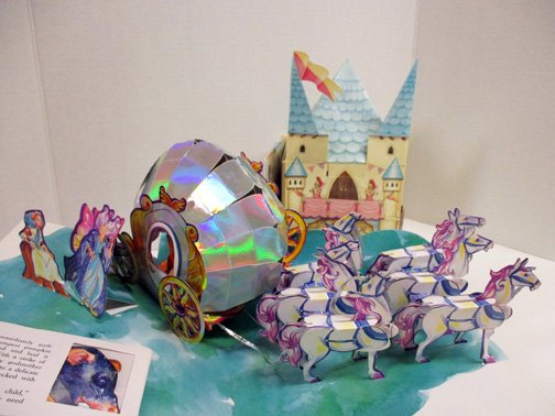 しかけ絵本 手作りポップアップカード No Twitter シンデレラ 仕掛け絵本 ２冊 マシュー ラインハートの馬車のシーンと お城をコラボ 馬が今にも駆け出しそう 飛び出す絵本 しかけ絵本 ポップアップ絵本 ポップアップブック