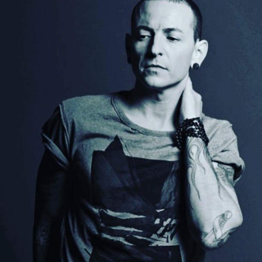 EleonoraBoschi1's tweet photo. #RIPChesterBennigton #LinkinPark https://t.co/BGUhnKj2M4