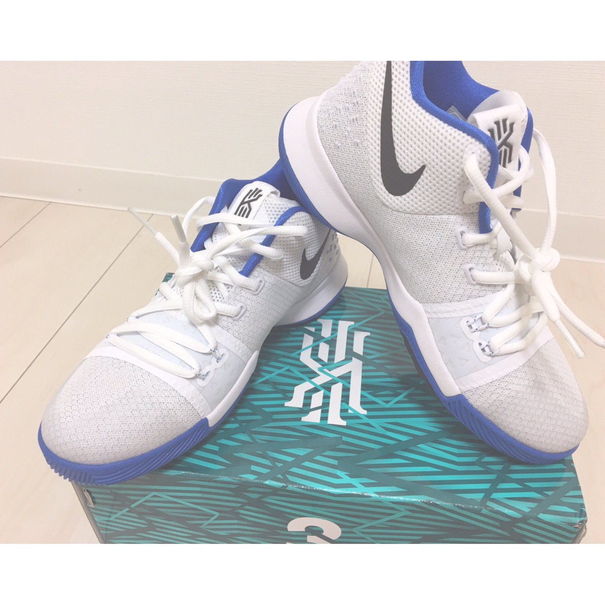 _r___u_u's tweet photo. new basketball shoes 🤤💕
#nike
#kyrie3
#hypercobalt
#basketballshoes https://t.co/NbqzU4MJye