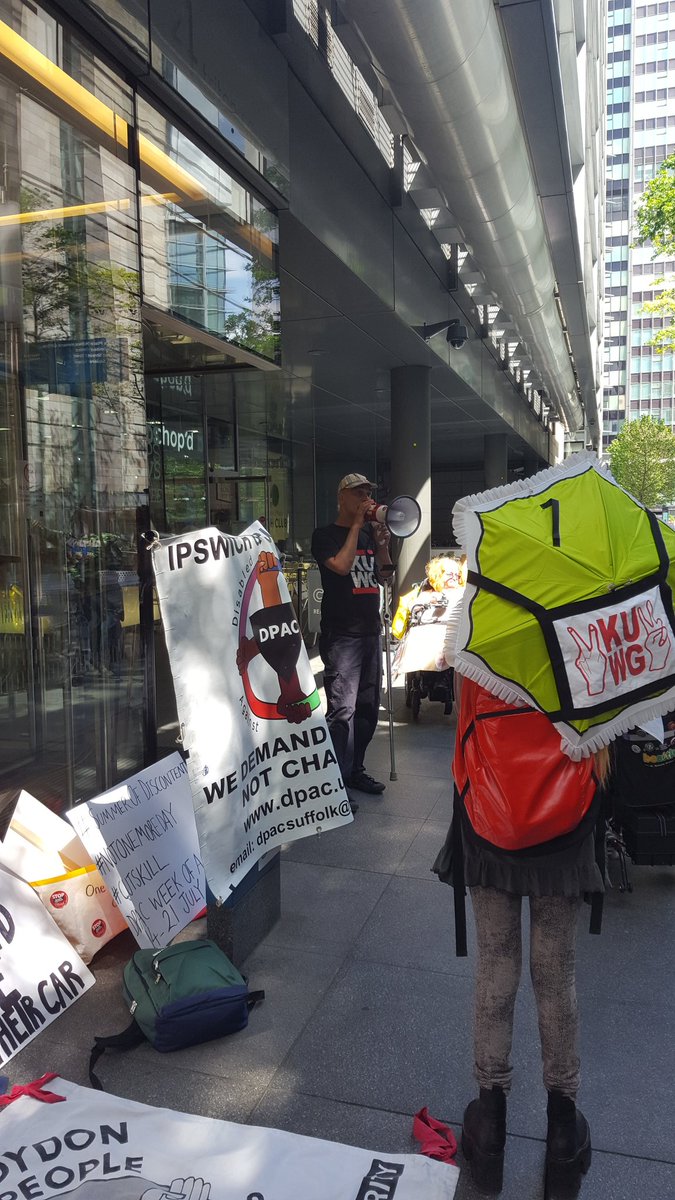 deafpassenger's tweet photo. Protest at Atos headquaters by DPAC #AtosKills #CutsKill #SummerofDiscontent #NotOneMoreDay https://t.co/IBhcEmYAjH