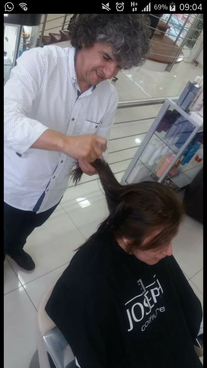 Mariateresalop's tweet photo. ¡Felicidades @Josephcoiffure ! 26 años de éxitos👏👏👏 https://t.co/oWISuGECg6