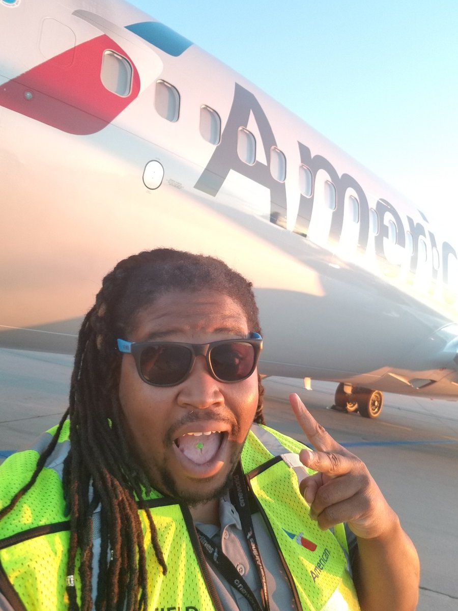 deebomeplease's tweet image. Cause I'm out here grinding