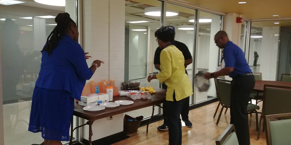 NSBCFdn1950's tweet photo. @pbs_1914 Day 3 starting off with an interactive workshop on Childhood Obesity, Bro. Steve Owens, MD #SBCDETROIT17 #IAMBK https://t.co/smy5IwuSnc