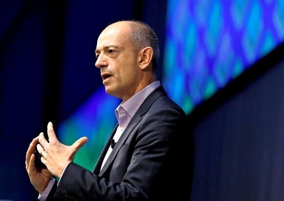 #ARM designs to power 100 BILLION chips over 4 years, CEO says on @NAR asia.nikkei.com/Business/Compa… @ARMCommunity #IoT
