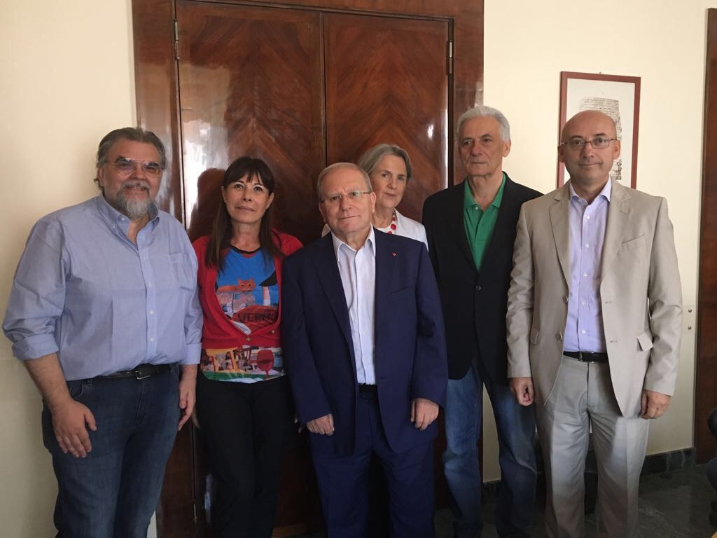 ilnotariato's tweet photo. Insieme per la tutela dei #cittadini @ADUSBEF_Tanza @PierluisaC @adocnazionale (Armando Biagetti e Patrizio Barbieri) @pasruz @fedcons https://t.co/t2DcMavmNL