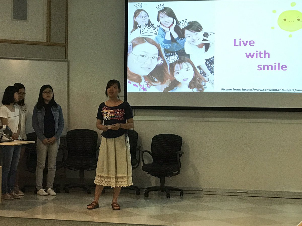 Julian_LEnfant's tweet photo. Ss' presentation describes #Halifax through the lense of a smile. :) @smuhalifax @LearnEnglishSMU #BNU #BNUZ @smu https://t.co/snvlrZrVlF
