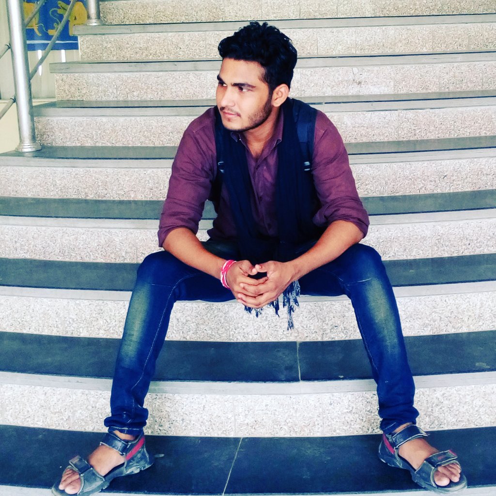 akshgagan's tweet photo. #mysolo #pics https://t.co/YIcqK26pO9