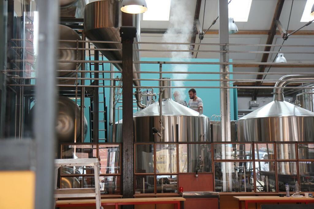 Brouwerij Troost zoekt een administratief medewerker voor 3 dagen! Interesse? Mail naar administratie@brouwerijtroost.nl! #werkenbij #dtv