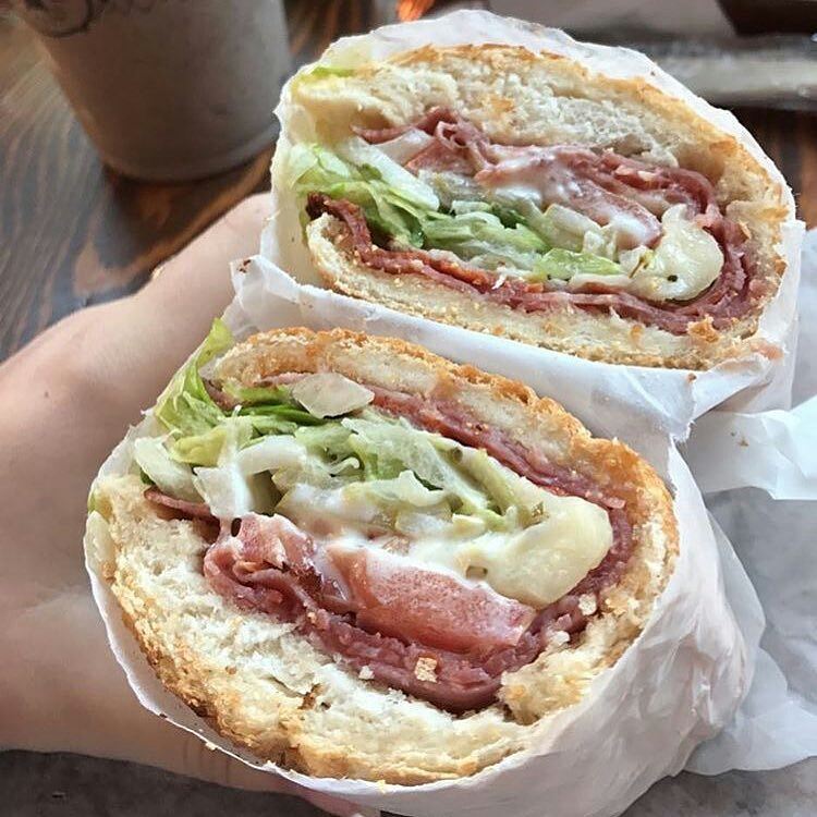 Potbellyuk's tweet photo. 100% satisfaction guaranteed!
#LunchGoals #TakeABite #Yum https://t.co/T8LIlCRqtl