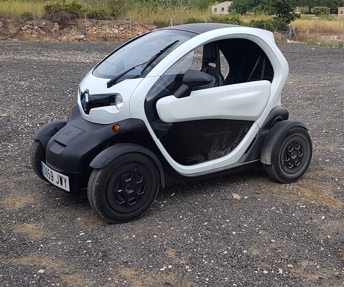 Somos coherentes, somos #sostenibles. Por eso en ECONIA y gracias a <a href="/REBATTERY_EXP/">Rebattery</a>  circulamos en #VehiculoElectrico !