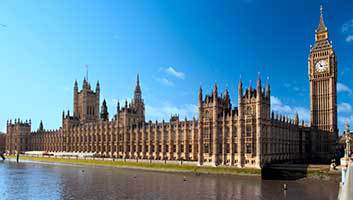 Parliament votes to napalm Love Island moosealmighty.co.uk/parliament-vot…