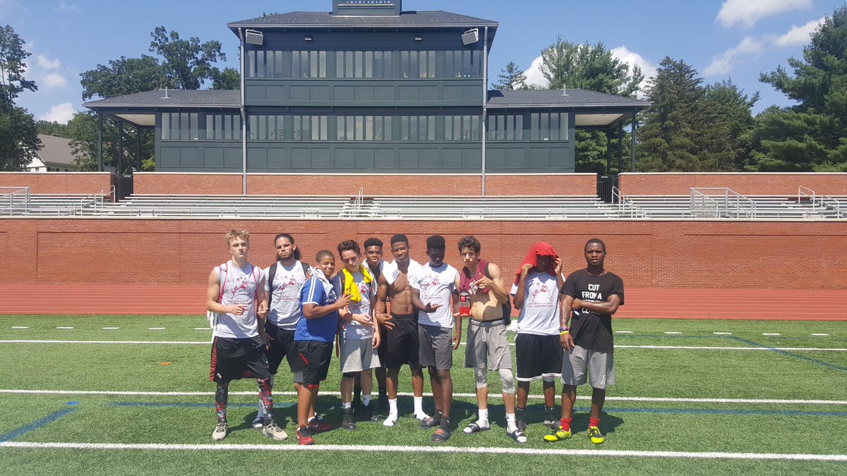 FootballAmherst's tweet photo. Amherst players showed up and balled out at @LIMFootballCli1 football clinic and 7v7 today at @AmherstCollege 
#AmherstFootball https://t.co/q8iKNP31DI