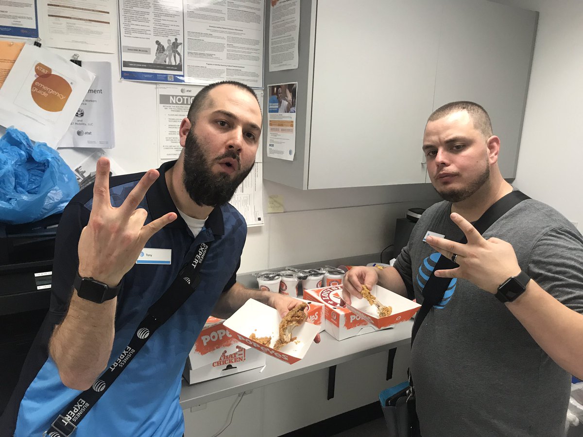 GWC2's tweet photo. Icecream AND Popeyes Chicken at WestGREAT! THATS HOW WE DO!!  #ILOVEMYTEAM 
@judy_cavalieri @alysonwoodard @juswen06 @BIGBizDecker https://t.co/7i1nO2HDV2