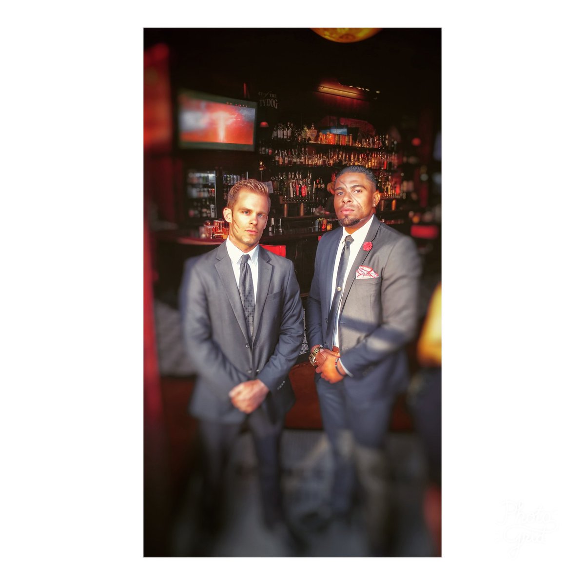 AWorldToWin_'s tweet photo. H & K here to save comic con 👽 #comiccon2017 @theebryandodds #mib #meninblack #SDCC #promolife #activationpro #h #k @activation_pro https://t.co/kvp7bfXRoQ