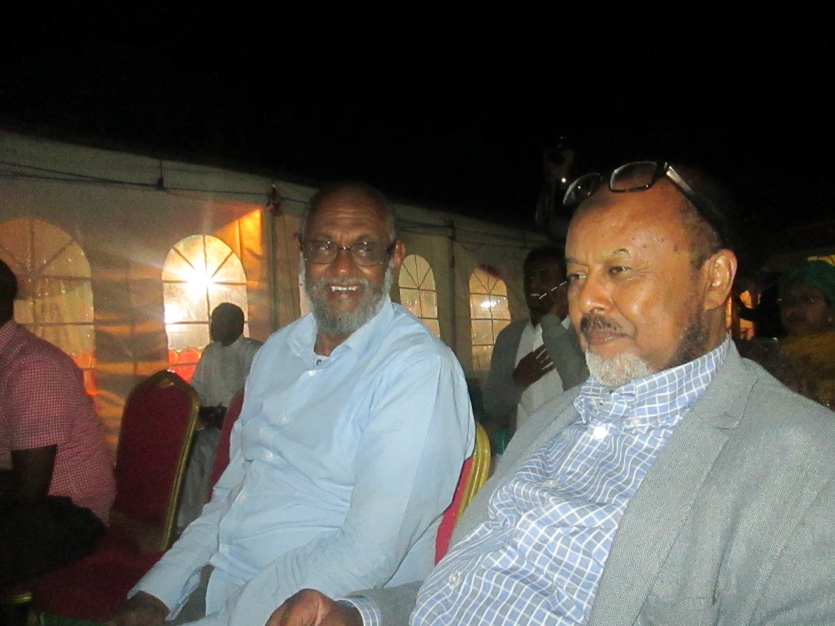 Ladhka's tweet photo. #Rep #Somaliland @slforeign #ProfMartin's Somali tuition tonight to scholars, writers authors etc participating #HIBF2017 @katestanworth 3 https://t.co/gL8ztDSCOf