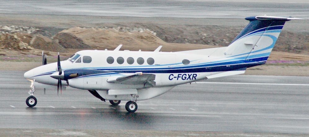FrankReardon1's tweet photo. #IqaluitAirport #Nunavut #Beechcraft #SuperKingAir 200 #CFGXR JUL.18.2017 by #AirNunavut #YFBSpotters https://t.co/wDej7PW81y