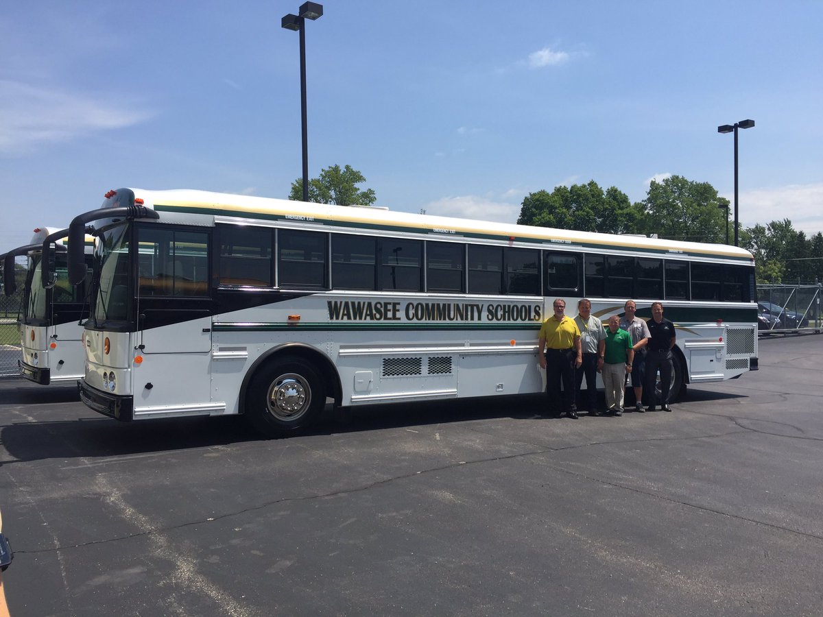 j_goshert's tweet photo. New Wawasee trip buses arrived! #WawaseeED @kerlin_bus https://t.co/7gL8j2Ofzh