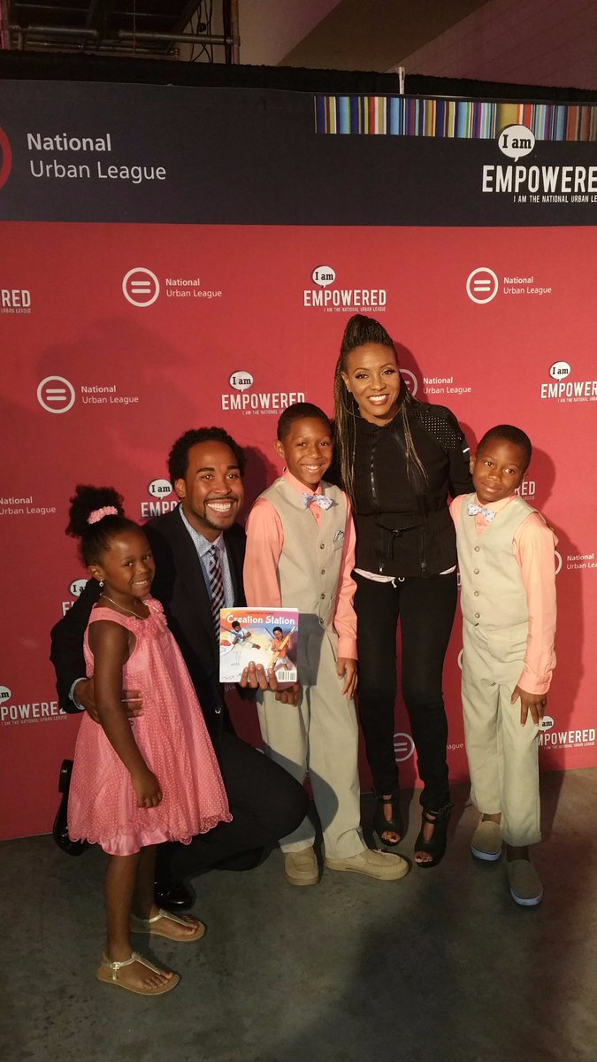 KidsLiveToGive's tweet photo. @mclyte Hope to see you again tonight at the #ROCWomensMusicFest! We'll be selling pink lemonade to help send foster girls to Disney! #ROC https://t.co/aSv5Y5mEW0