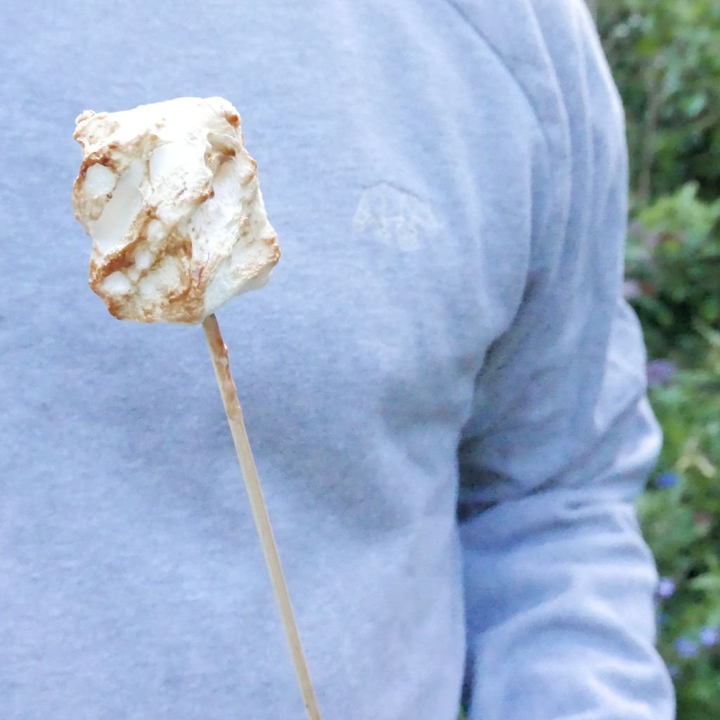 Summer evenings done right! Featuring our organic cotton sweater. On sale now! buff.ly/2vsggPo #summerevenings #roastingmarshmallows