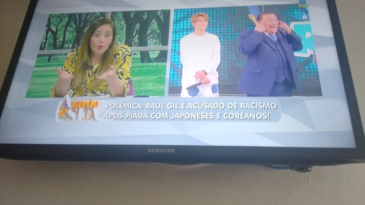 LeeYangmi2's tweet photo. #doyouwantkorea olha o q tá passando na tv ! Kskskkskak https://t.co/AW5jMD9Hkz