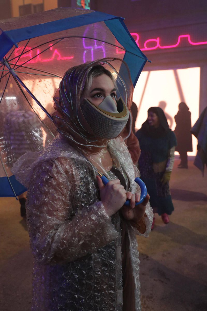 bladerunner's tweet photo. Step into the future. Visit the #BladeRunner2049 Experience presented by @johnniewalker_ . #WelcomeTo2049 #SDCC https://t.co/xxiXQK1KgN