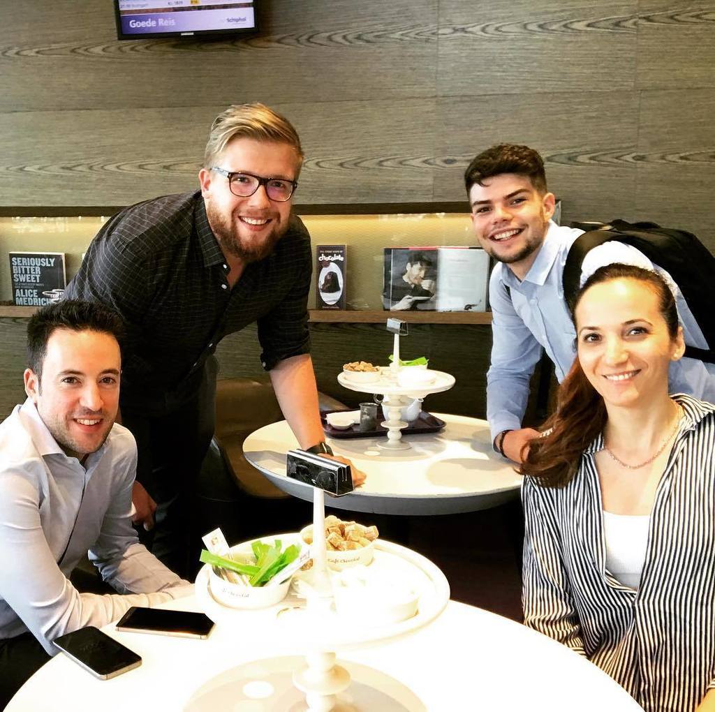 mfomin's tweet photo. Tiered but happy after super busy week #dreateam #businesscasual #amsterdam #nederland #schipholairport https://t.co/pooelvDJna https://t.co/O4rxf4FayK