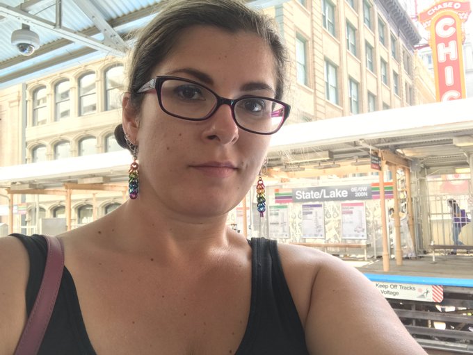 CTA riding. Had a Corprate gig today. $100 in my hand, I'll take that any time it's offered. https://t<a href="/tag/lovetheskinyourein"class="tags"><span>#lovetheskinyourein</span></a><a href="/tag/sizeshouldntmatter"class="tags"><span>#sizeshouldntmatter</span></a><a href="/tag/love"class="tags"><span>#love</span></a>
