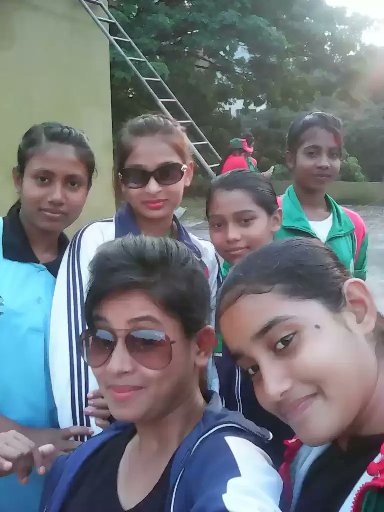 eikhpri tweet picture