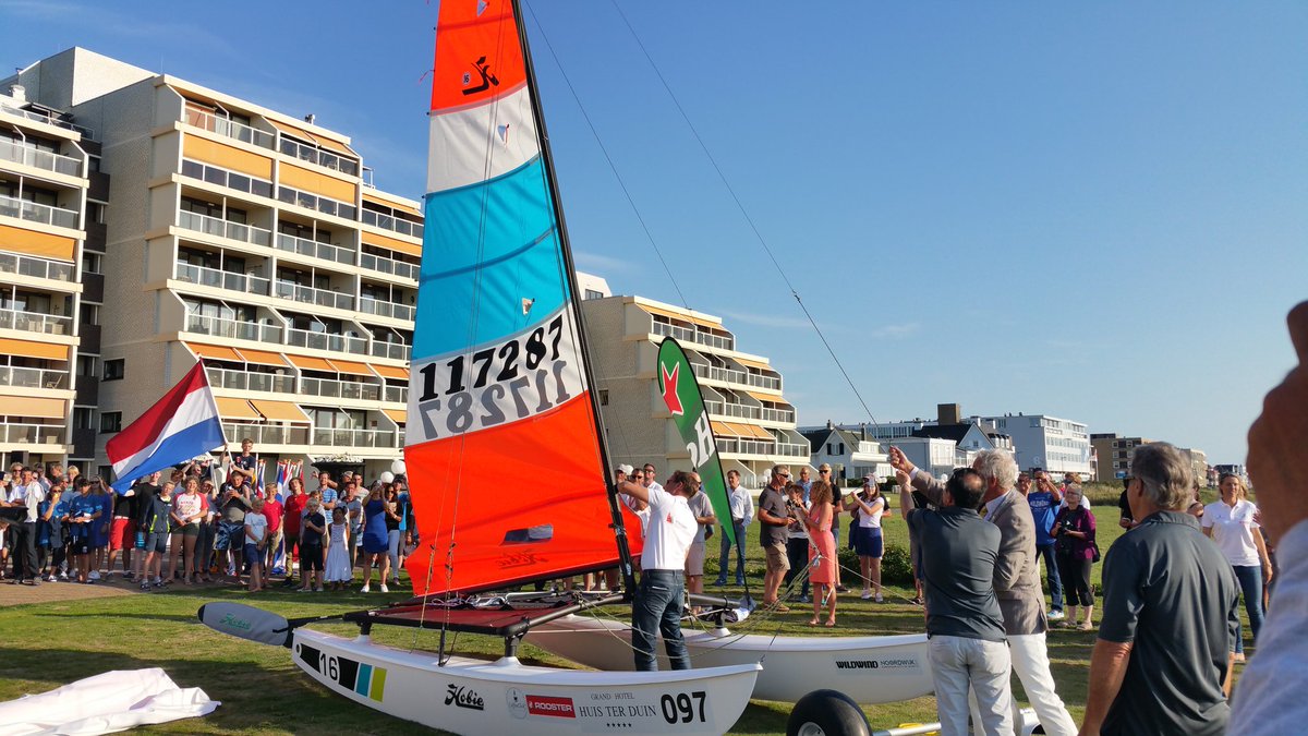 HanKuijper's tweet photo. Official opening @hobie2017 #Hobie #Multiworlds&Europeans WC and EC at @huisterduin #Noordwijk with many compatitors and officials https://t.co/N9f6XKqOB9