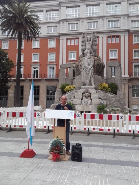 BNGACorunha's tweet photo. Comeza a nosa XXIII homenaxe a #CurrosEnríquez
#DíaDaPatria
#OutroRumbo
As nacionalistas galegas de hoxe correspondenos coller o seu facho https://t.co/rOAjsjaxku
