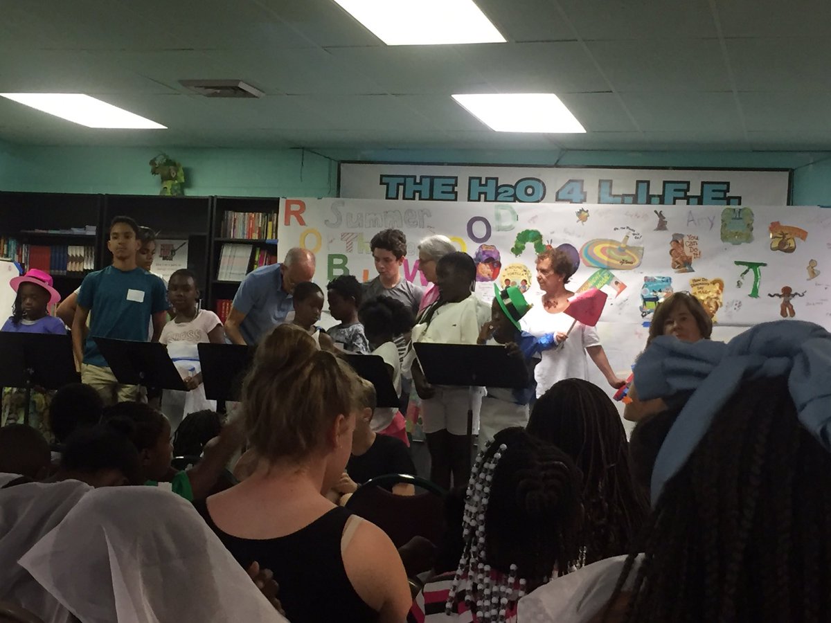 MrsElls1's tweet photo. #STAIR Robinwood Summer Camp! Awesome student performances today! So many smiling proud student faces 😊. https://t.co/vM1JszQWc9