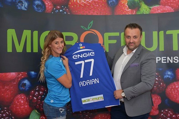 csm_bucharest's tweet photo. The girls had a fresh afternoon at the #Microfruits headquarters. Make sure to check the video at the link in Bio!
#EatFresh #CSMB https://t.co/xysAg95EhR