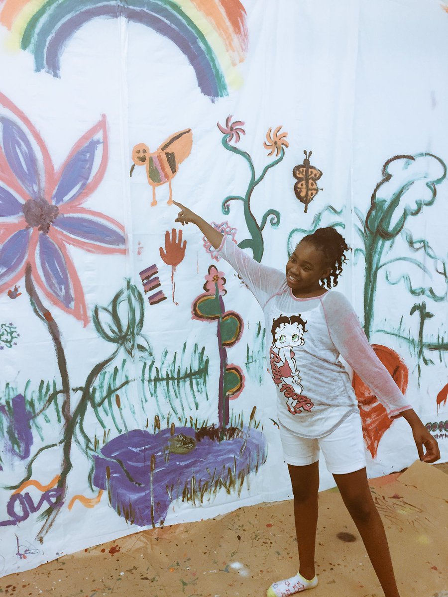 GardenOne_'s tweet photo. One way to include the public NOW has been a series of Community Garden Murals for @MadeHereMN &amp; upcoming @TEDxMinneapolis (📸Steven Lang) https://t.co/XJd3H5KCFE