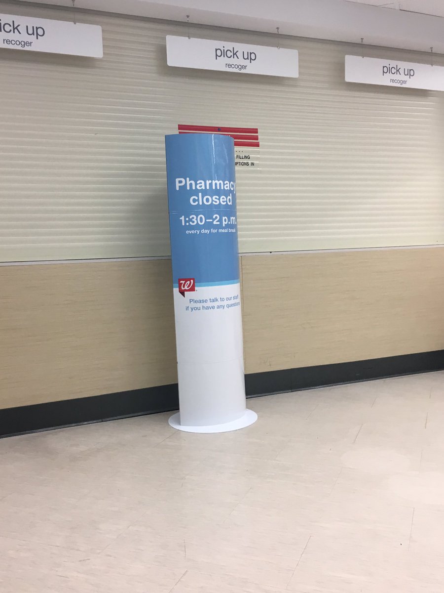 v_rascon's tweet photo. @Walgreens waited on hold for over 10 min, drove in to find this https://t.co/vgTCkHCLgr