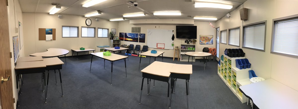 edtech_28's tweet image. The classroom is ready!! Can't wait to welcome families and get this year started. 10 days #lacylagoon