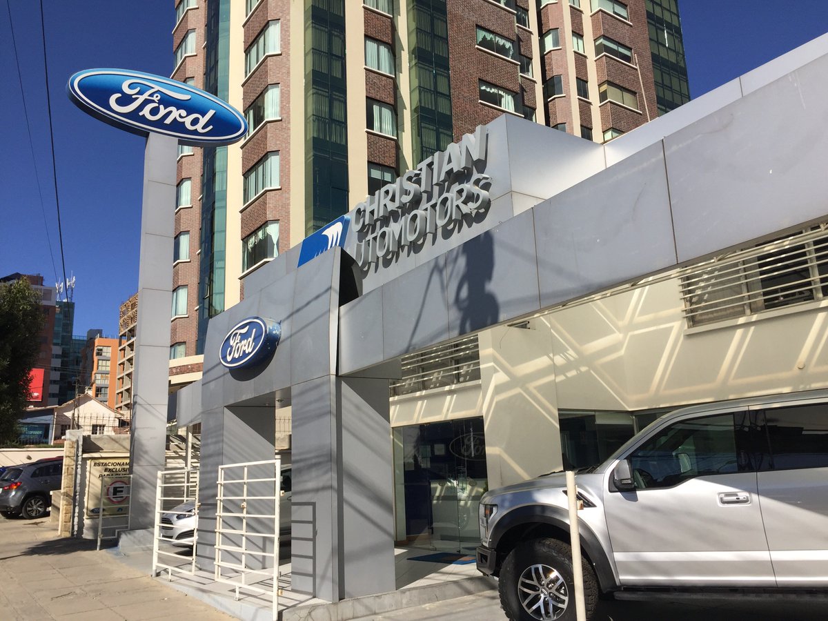 TecnomOk's tweet photo. En #Bolivia capacitando a #ChristianAutomotors conc e importador en #FordBolivia en #SantaCruzDeLaSierra y #LaPaz. ¡Gracias por recibirnos! https://t.co/qi8R9leyc2