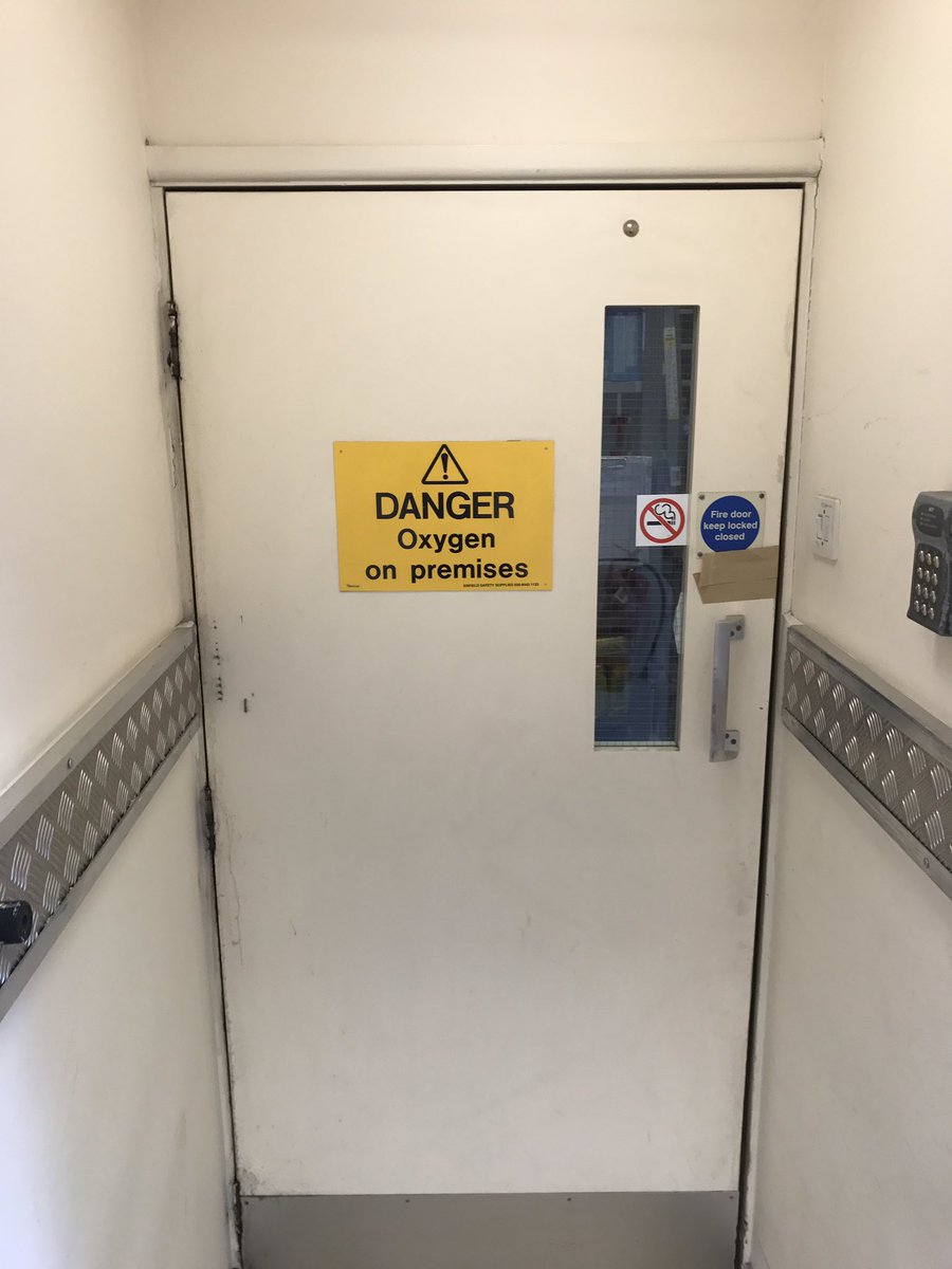 PhillBell_Phys's tweet image. Surely more of a danger if there wasn't any....? 🤔 #signbanter